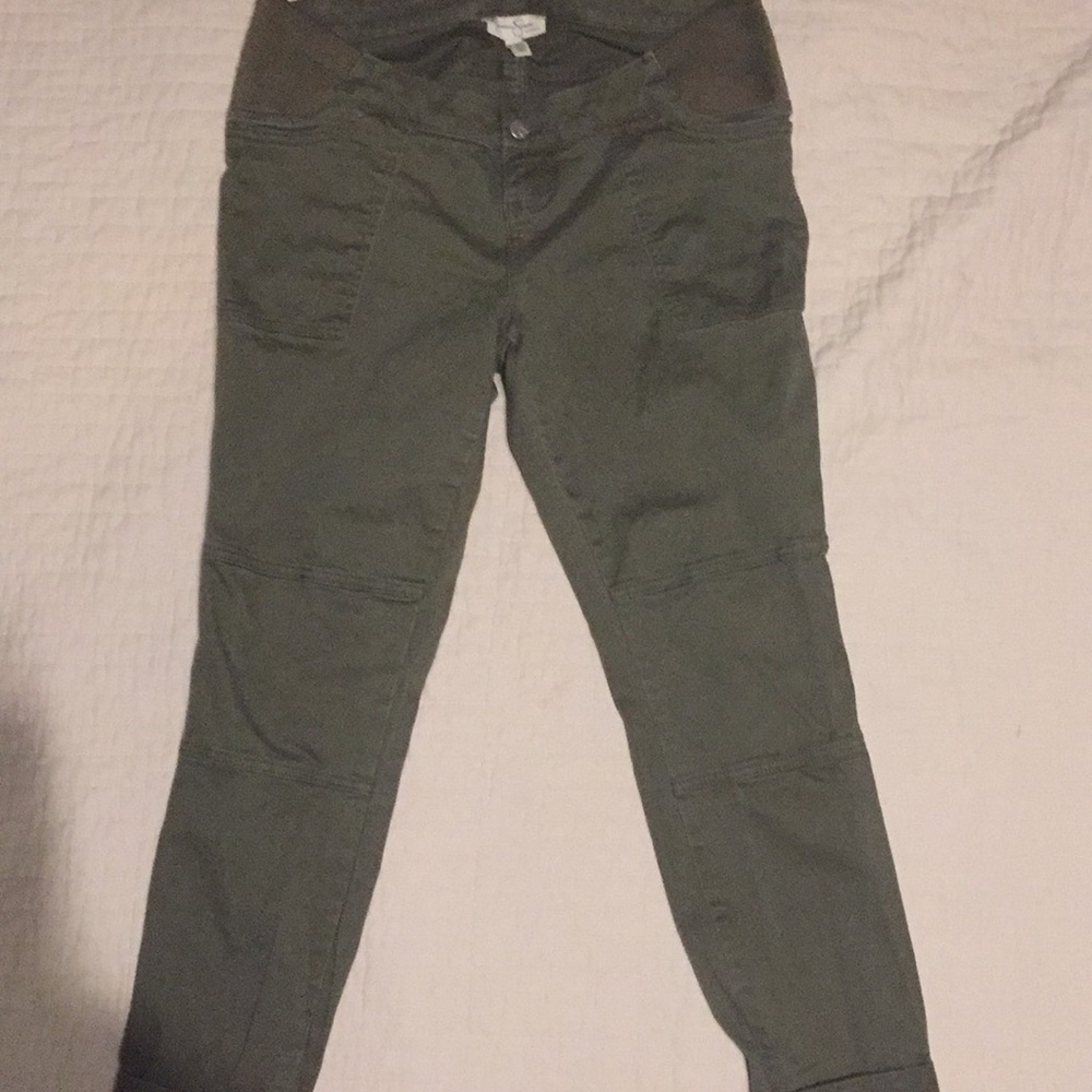 Jessica Simpson maternity pants